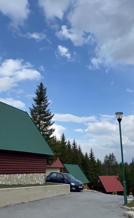 Bungalows Krstajic Žabljak エクステリア 写真