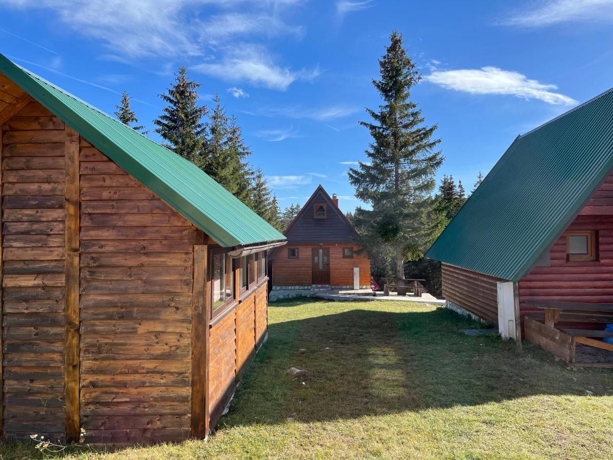 Bungalows Krstajic Žabljak エクステリア 写真
