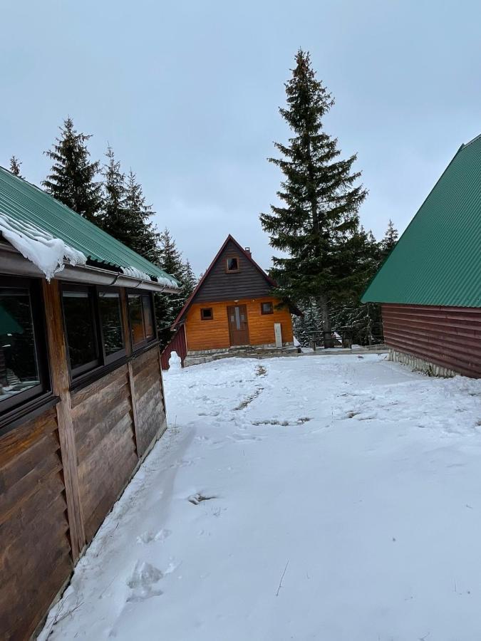Bungalows Krstajic Žabljak エクステリア 写真