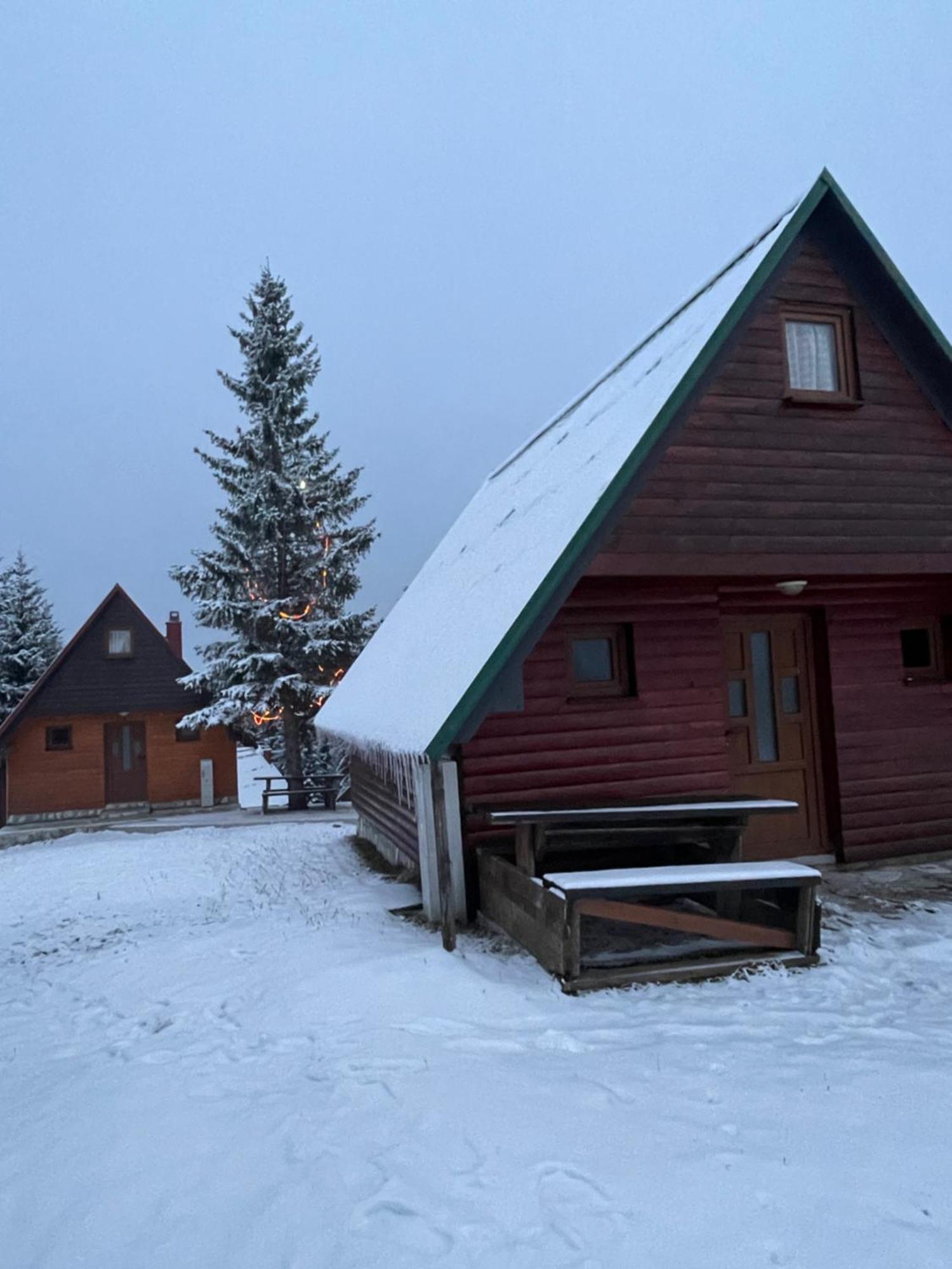 Bungalows Krstajic Žabljak エクステリア 写真
