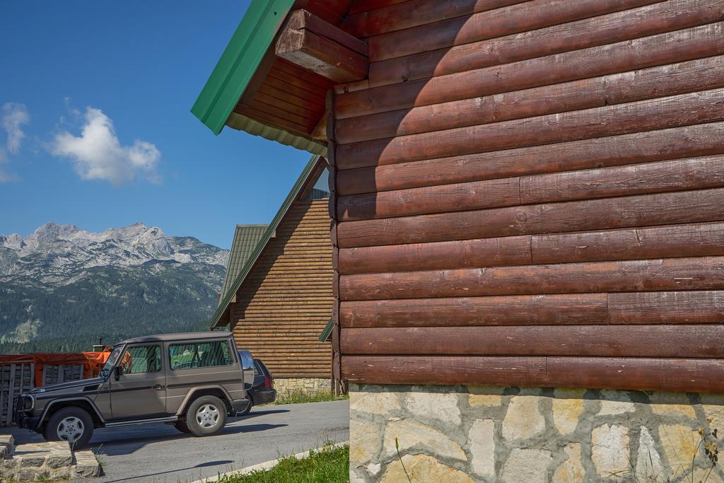 Bungalows Krstajic Žabljak エクステリア 写真