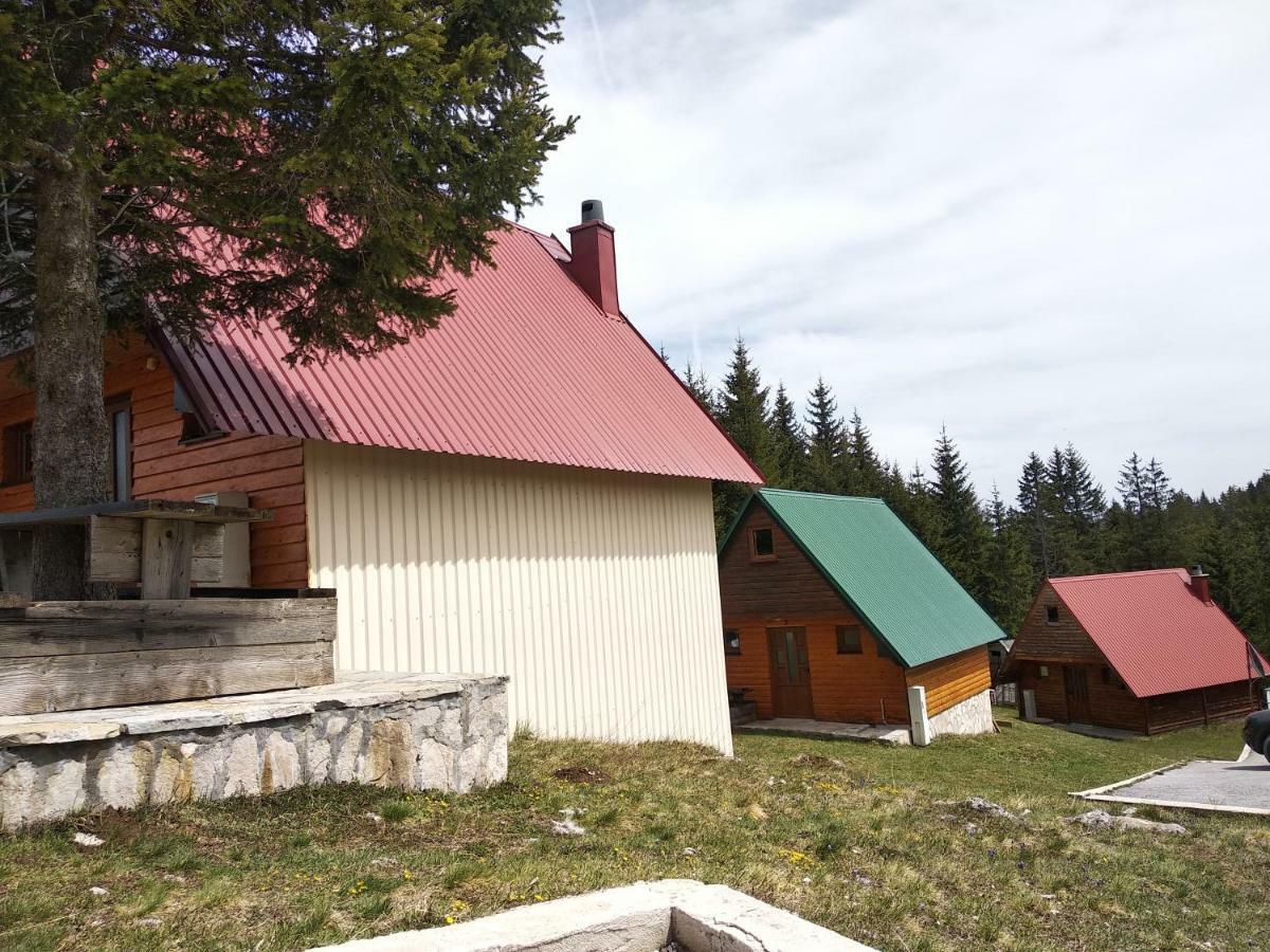 Bungalows Krstajic Žabljak エクステリア 写真