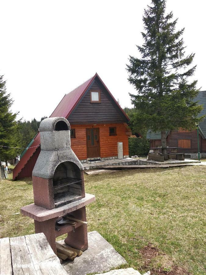 Bungalows Krstajic Žabljak エクステリア 写真